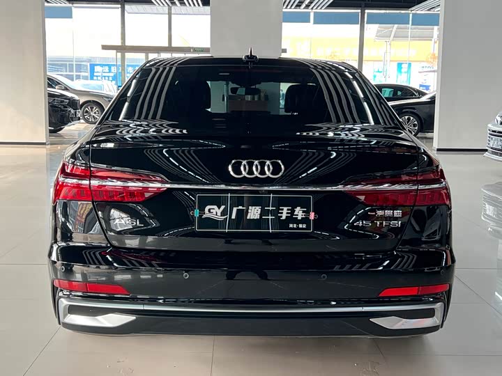Фото 5 - Audi A6L