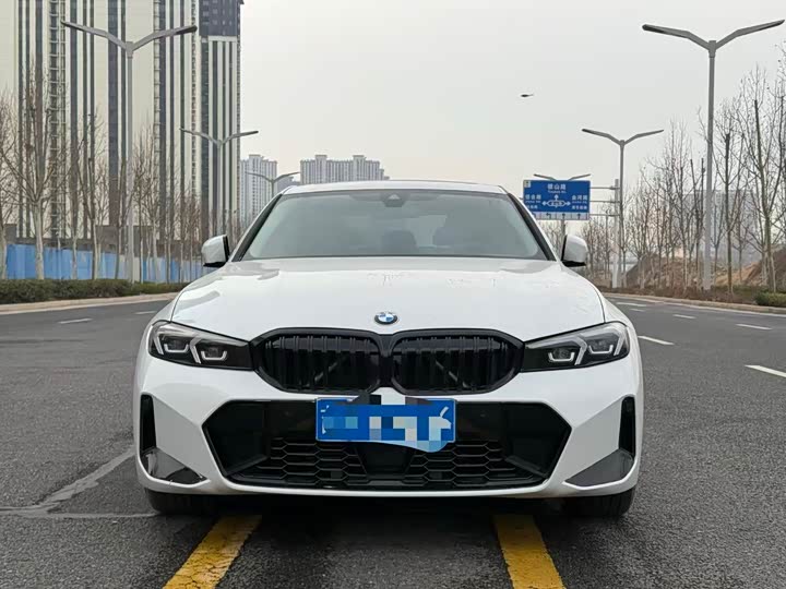 Фото 2 - BMW 3 Series