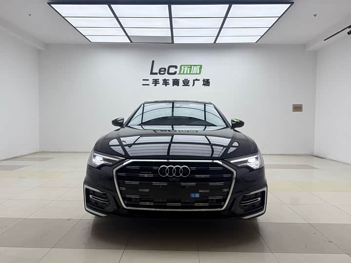 Фото 3 - Audi A6L