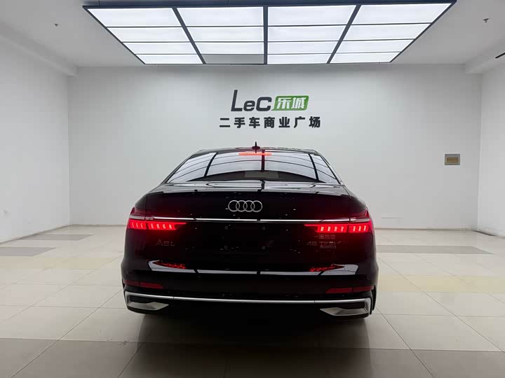 Фото 7 - Audi A6L