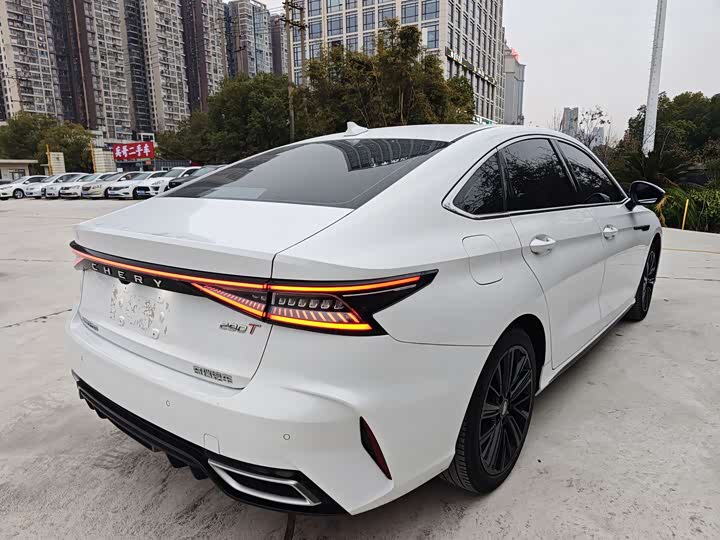 Фото 9 - Chery Arrizo 8