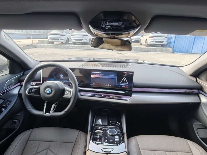 Фото 7 - BMW 5 Series