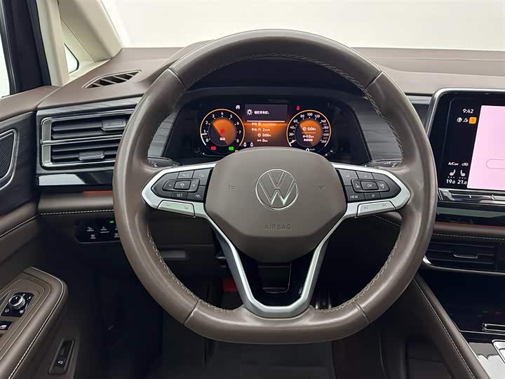 Фото 9 - Volkswagen Viloran