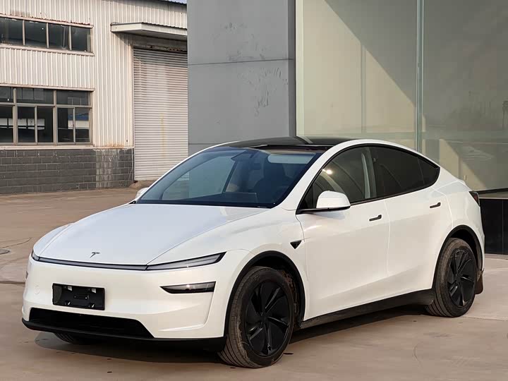 Фото 3 - Tesla Model Y