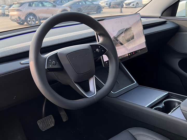Фото 4 - Tesla Model Y