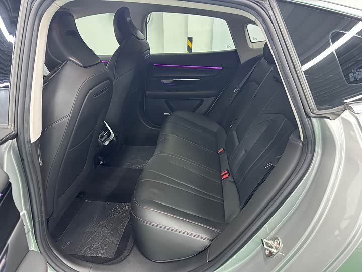 Фото 9 - XPeng P7