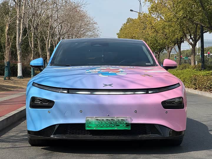 Фото 2 - XPeng P7