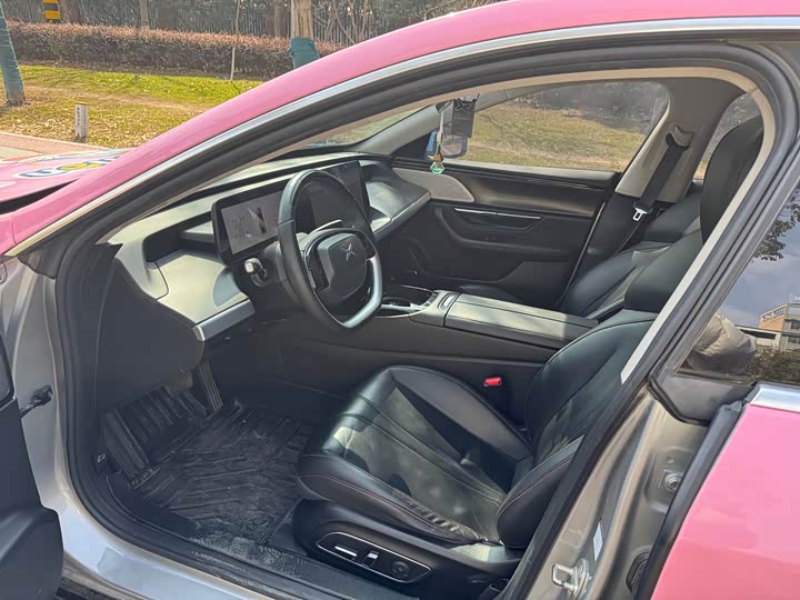 Фото 6 - XPeng P7