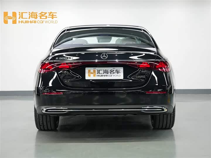 Фото 5 - Mercedes-Benz E-Class