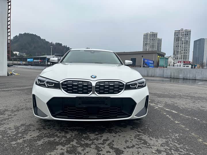 Фото 2 - BMW 3 Series