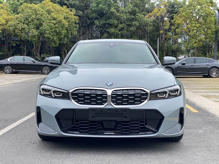 Фото 2 - BMW 3 Series