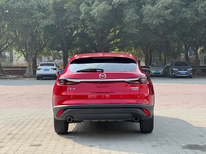 Фото 5 - Mazda CX-4