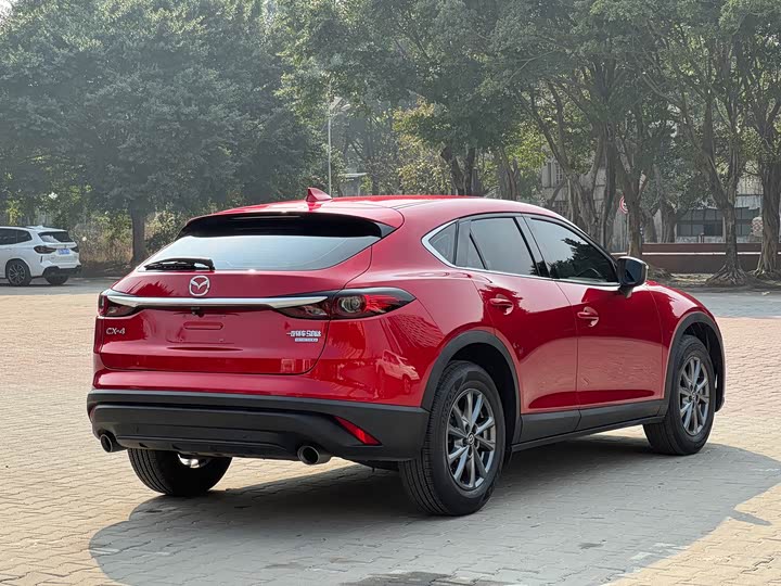 Фото 6 - Mazda CX-4