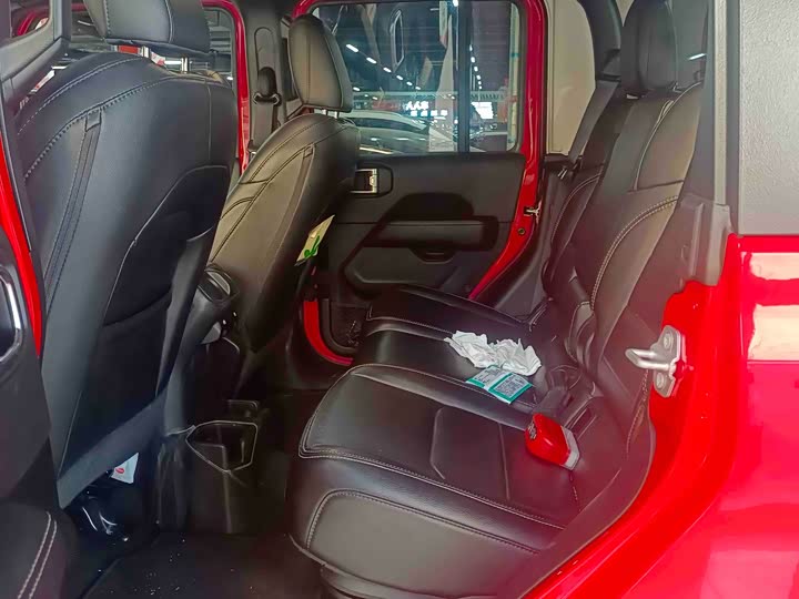 Фото 4 - Jeep Gladiator