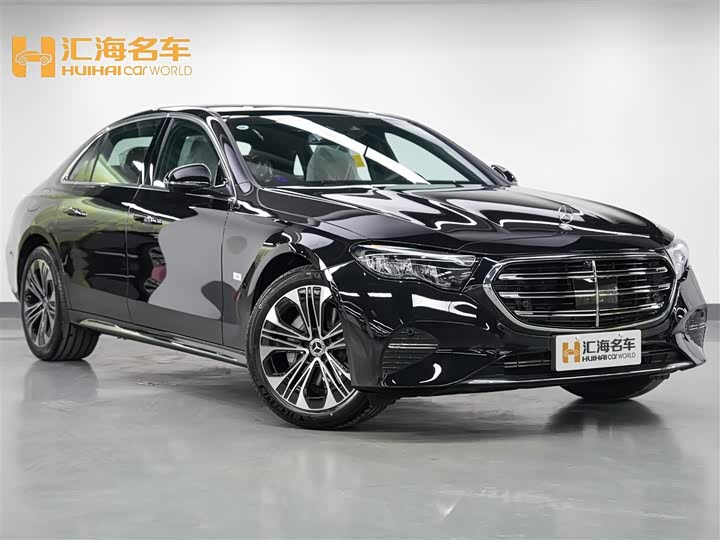 Фото 3 - Mercedes-Benz E-Class