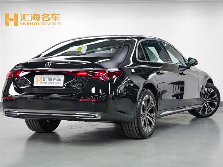 Фото 6 - Mercedes-Benz E-Class