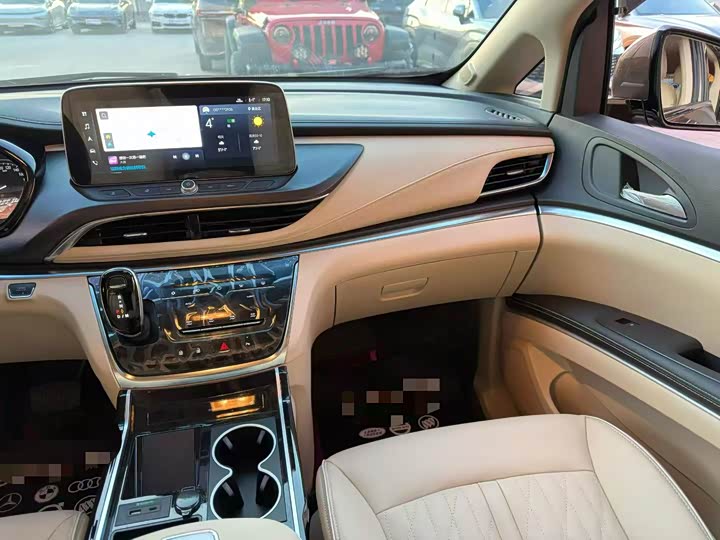 Фото 8 - Buick GL8 ES