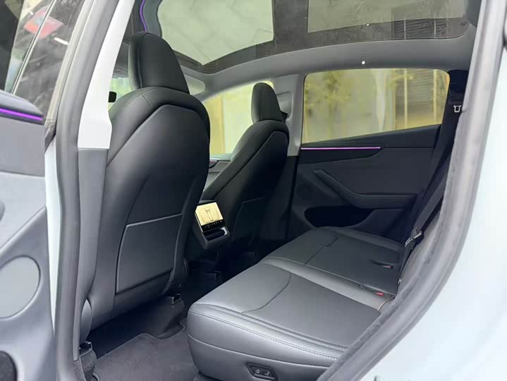 Фото 6 - Tesla Model Y