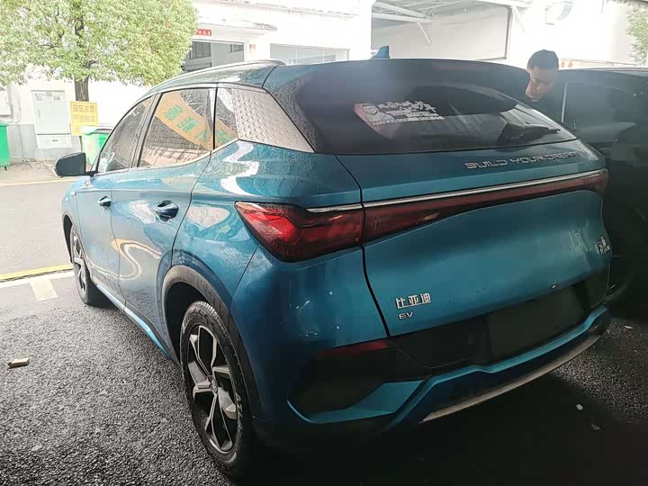 Фото 8 - BYD Yuan Plus