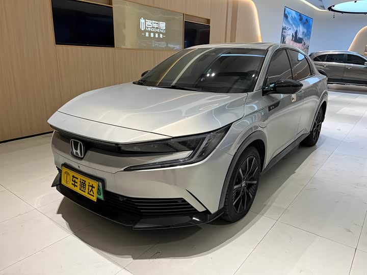 Фото 2 - Honda e:NP2