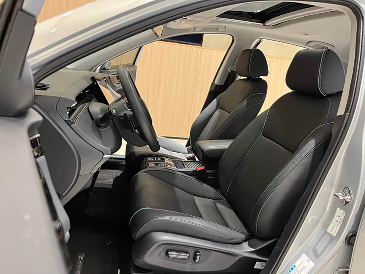 Фото 9 - Honda e:NP2