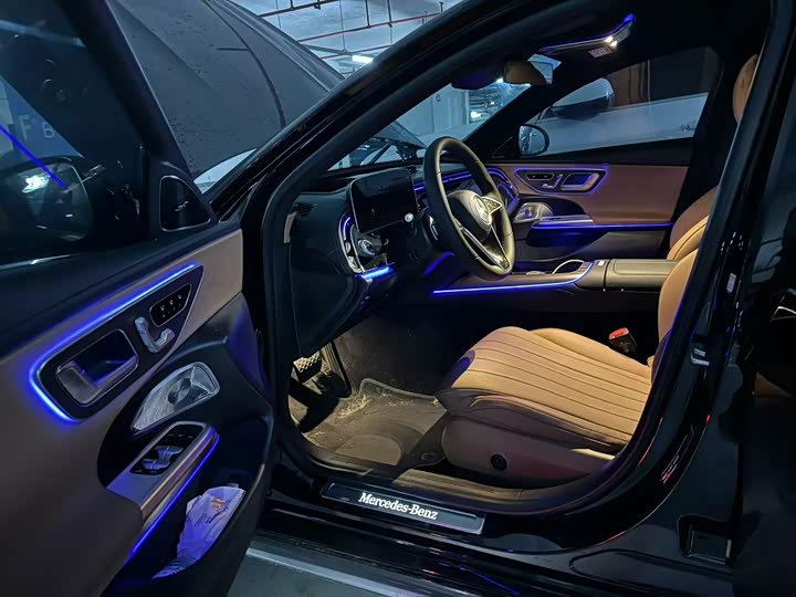 Фото 6 - Mercedes-Benz E-Class