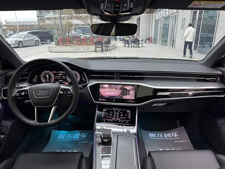 Фото 9 - Audi A6L