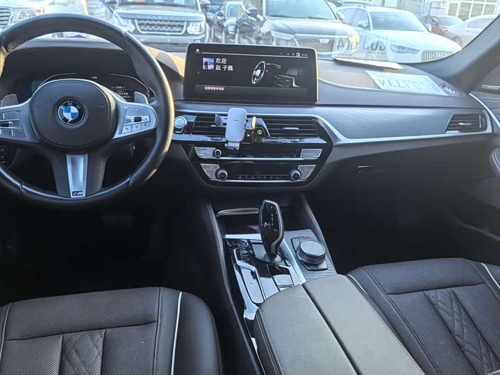 Фото 8 - BMW 5 Series