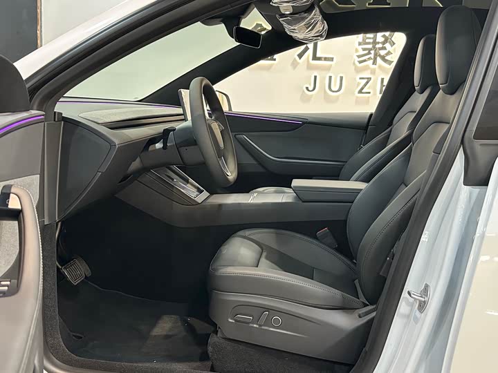 Фото 8 - Tesla Model Y