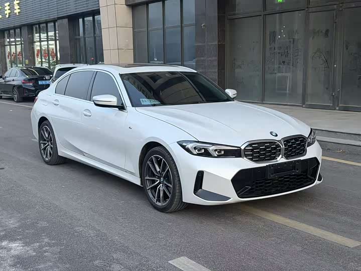 Фото 3 - BMW 3 Series