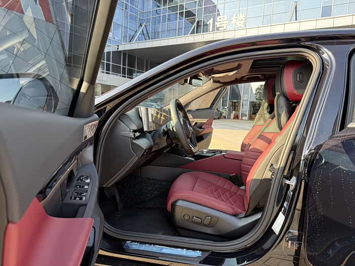 Фото 4 - BMW 5 Series