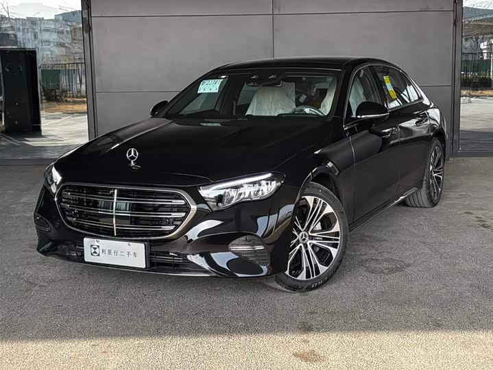 Photo 1 - Mercedes-Benz E-Class