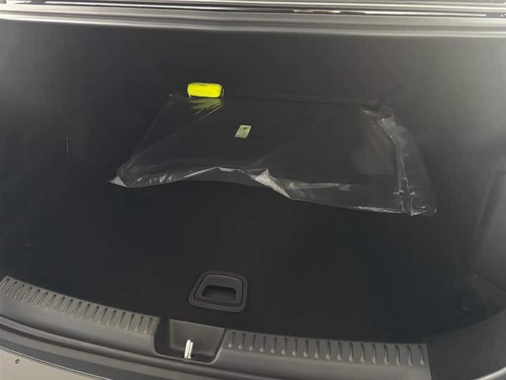 Photo 5 - Mercedes-Benz E-Class