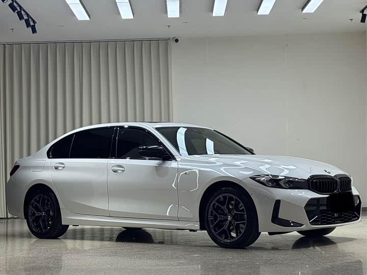 Фото 3 - BMW 3 Series