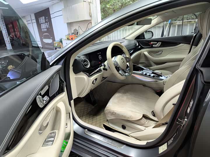 Фото 7 - Mercedes-Benz AMG GT