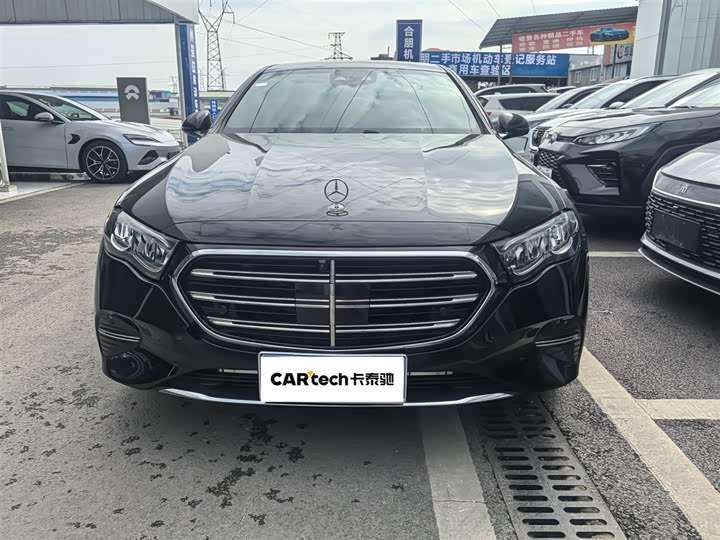 Фото 2 - Mercedes-Benz E-Class