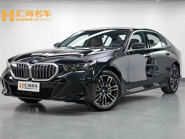 Фото 1 - BMW 5 Series