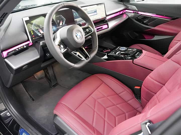 Фото 8 - BMW 5 Series