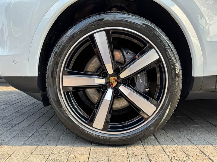 Фото 7 - Porsche Cayenne