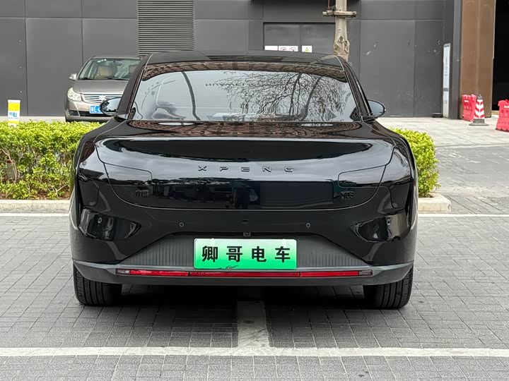 Фото 5 - XPeng Mona M03