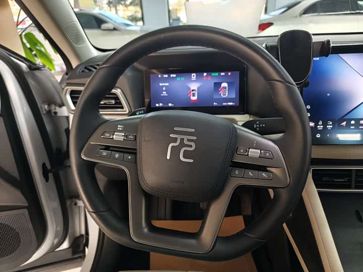 Фото 7 - BYD Yuan Up