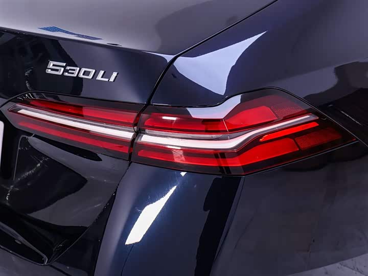 Фото 9 - BMW 5 Series