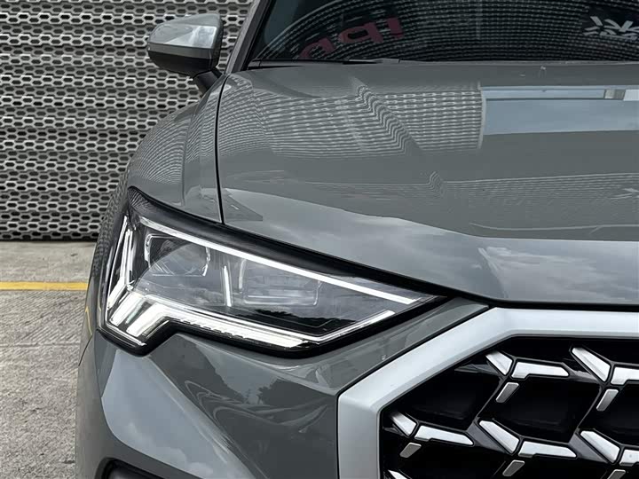 Фото 6 - Audi Q3