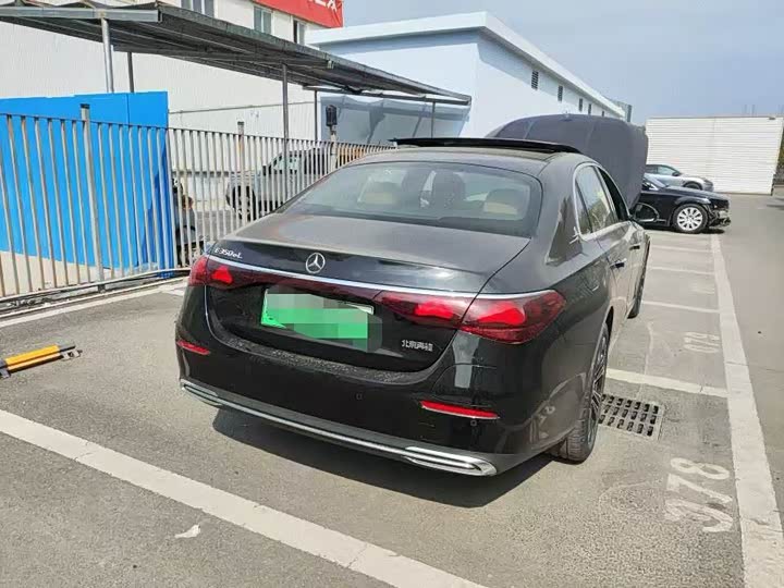 Фото 3 - Mercedes-Benz E-Class Hybrid