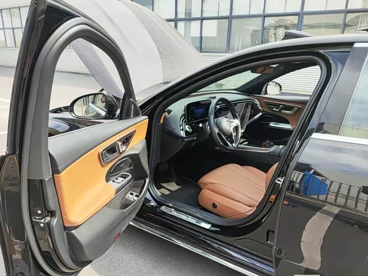 Фото 9 - Mercedes-Benz E-Class Hybrid