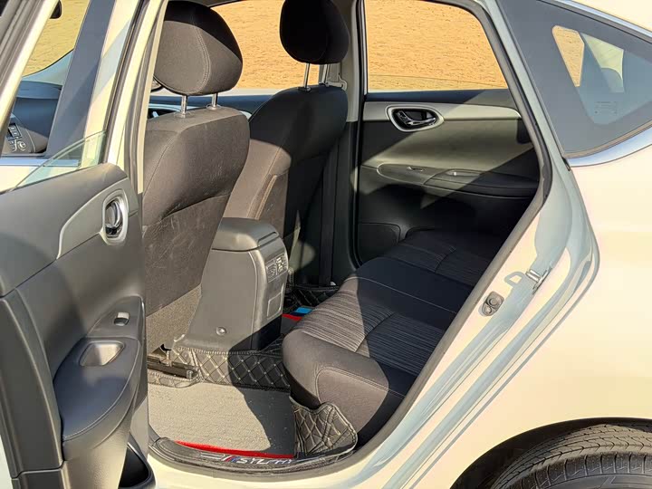 Фото 6 - Nissan Sylphy