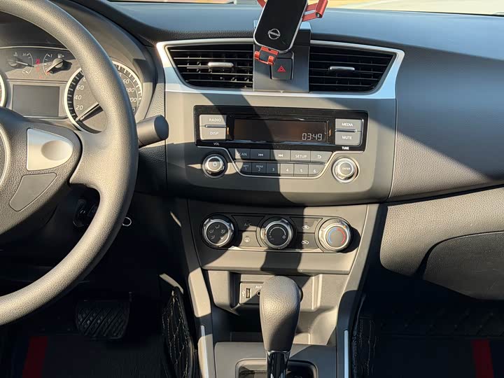 Фото 8 - Nissan Sylphy