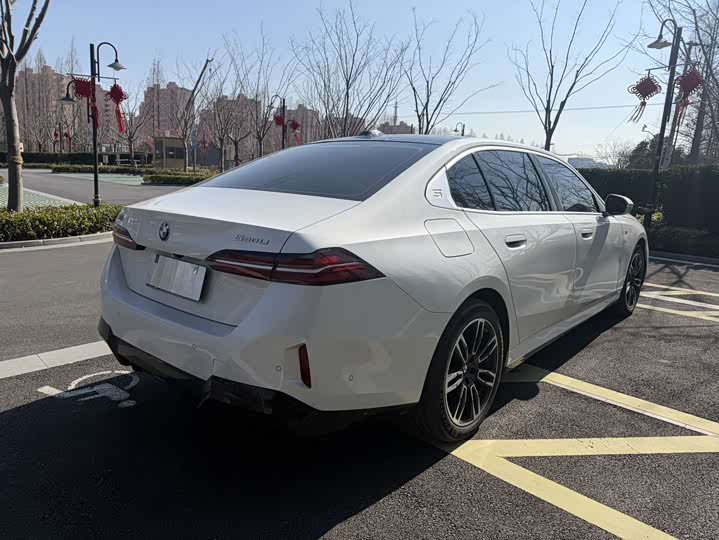 Фото 4 - BMW 5 Series