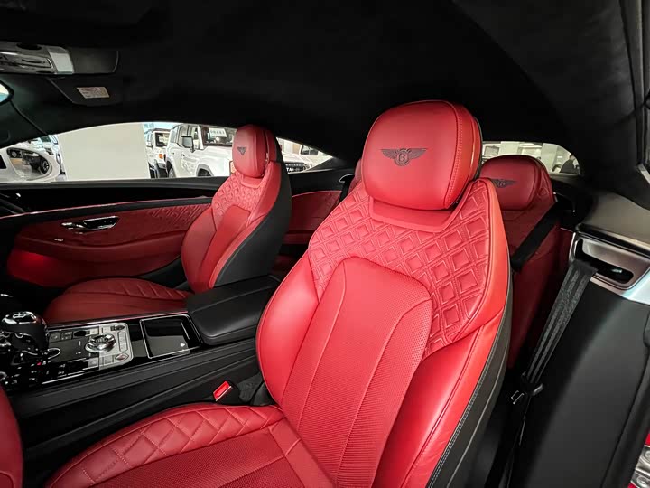 Фото 8 - Bentley Continental GT