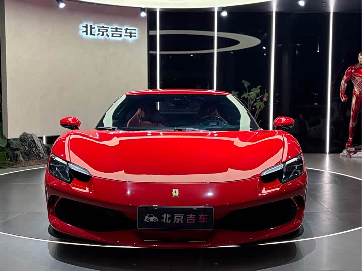 Фото 2 - Ferrari 296